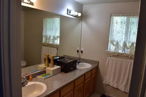 998 Ridgeview Dr, Eagle Point, OR 97524 photo 9
