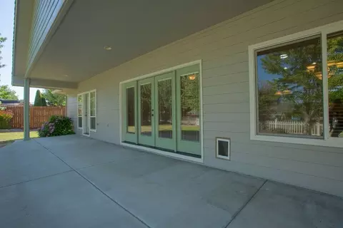 914 Ridgeview Dr, Eagle Point, OR 97524 photo 7