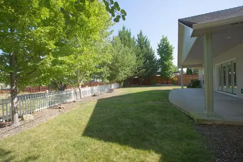 914 Ridgeview Dr, Eagle Point, OR 97524 photo 11