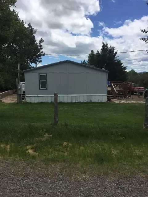 3076 E Lake Ave, Chiloquin, OR 97624 photo 3
