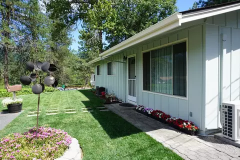 483 Crestview Loop, Grants Pass, OR 97527 photo 17