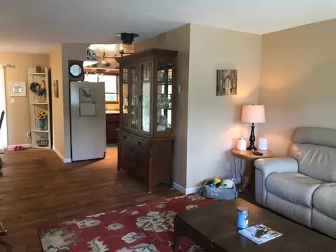 483 Crestview Loop, Grants Pass, OR 97527 photo 3