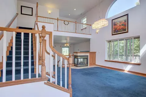 545 Ridgeway Ave, Central Point, OR 97502 photo 2