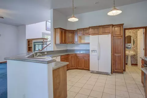545 Ridgeway Ave, Central Point, OR 97502 photo 11