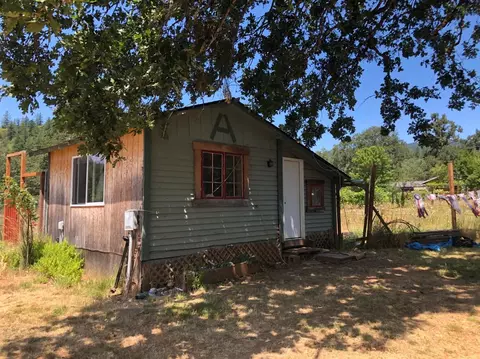 308 Mona Way, Cave Junction, OR 97523 photo 7