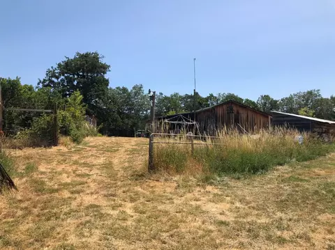 308 Mona Way, Cave Junction, OR 97523 photo 12