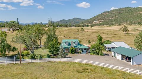 17210 Highway 62, Eagle Point, OR 97524 photo 1