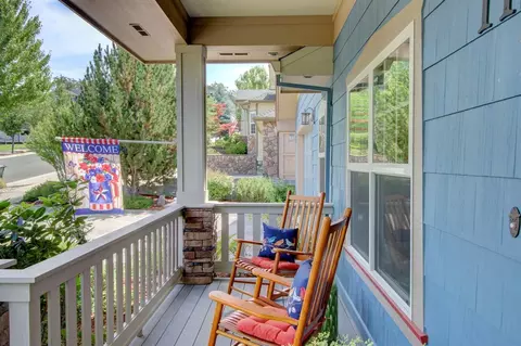 1144 Michael Ln, Eagle Point, OR 97524 photo 3
