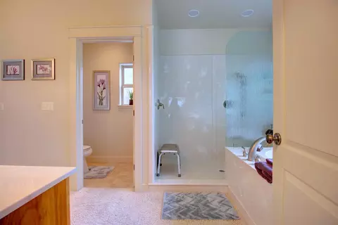 1144 Michael Ln, Eagle Point, OR 97524 photo 22