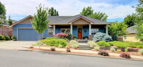 1144 Michael Ln, Eagle Point, OR 97524 photo 1