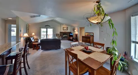 971 Crystal Dr, Eagle Point, OR 97524 photo 9