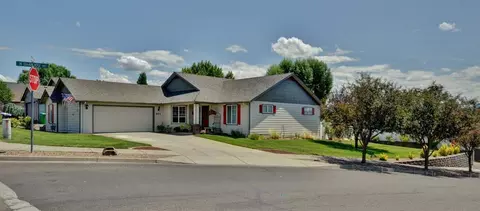 971 Crystal Dr, Eagle Point, OR 97524 photo 1