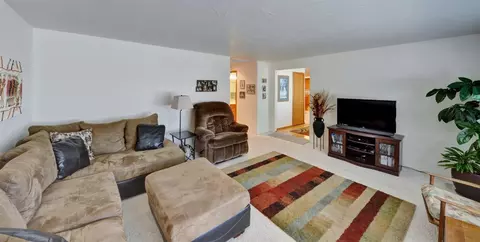 582 Mitchell Way, Central Point, OR 97502 photo 12