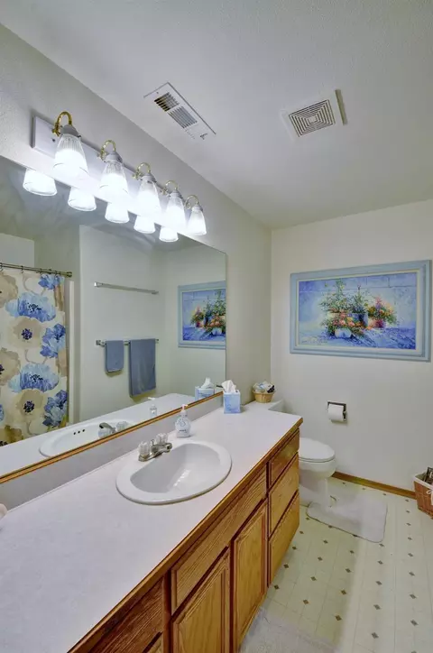 582 Mitchell Way, Central Point, OR 97502 photo 23