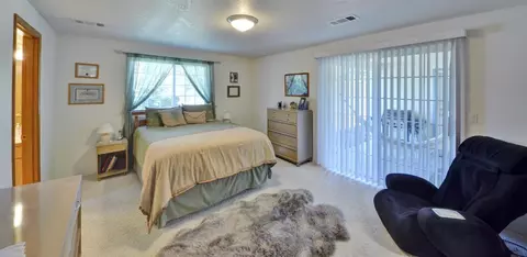 582 Mitchell Way, Central Point, OR 97502 photo 15