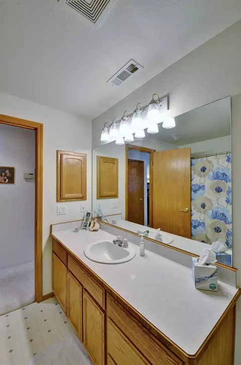582 Mitchell Way, Central Point, OR 97502 photo 24
