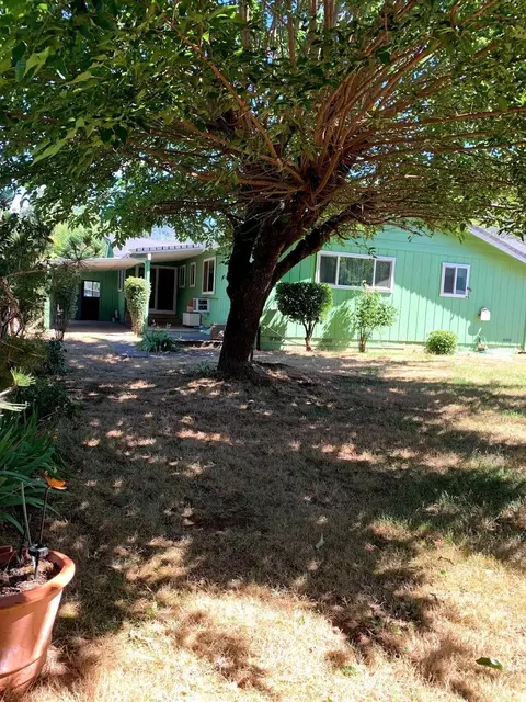 1215 NE Adele Dr, Grants Pass, OR 97526 photo 25