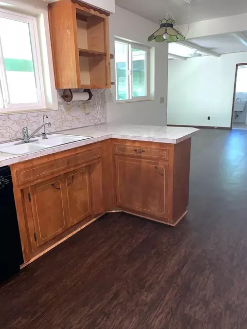 1215 NE Adele Dr, Grants Pass, OR 97526 photo 11