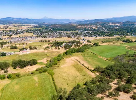 11773 Highway 62, Eagle Point, OR 97524 photo 14