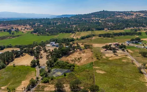 11773 Highway 62, Eagle Point, OR 97524 photo 16