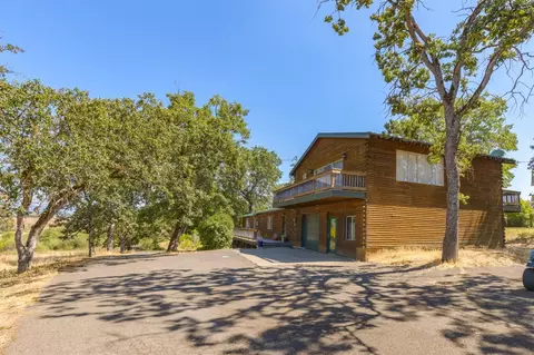 11773 Highway 62, Eagle Point, OR 97524 photo 1