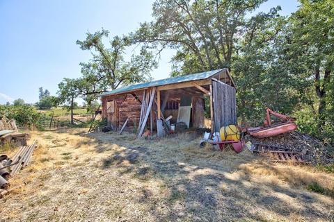 2828 Hammel Rd, Eagle Point, OR 97524 photo 5