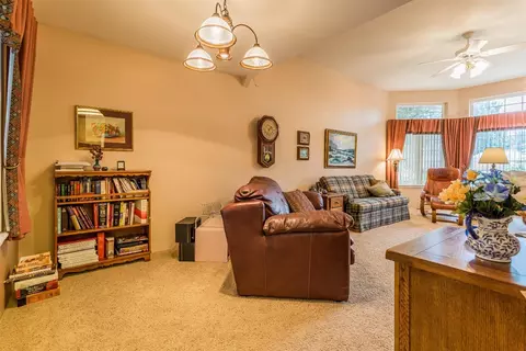 101 Meadow View Dr, Phoenix, OR 97535 photo 21