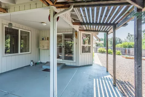 101 Meadow View Dr, Phoenix, OR 97535 photo 20