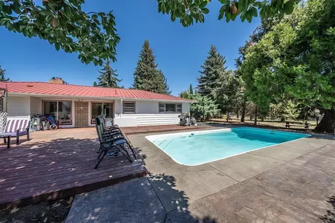 2883 Juniper Ave, Central Point, OR 97502 photo 13