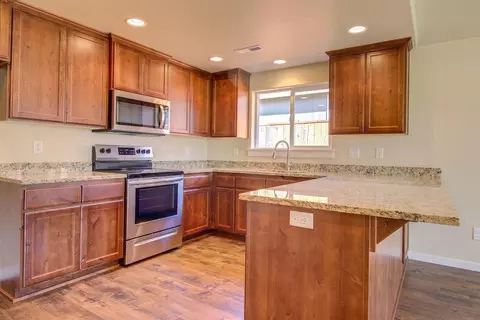 711 Sheffield Dr, Eagle Point, OR 97524 photo 8