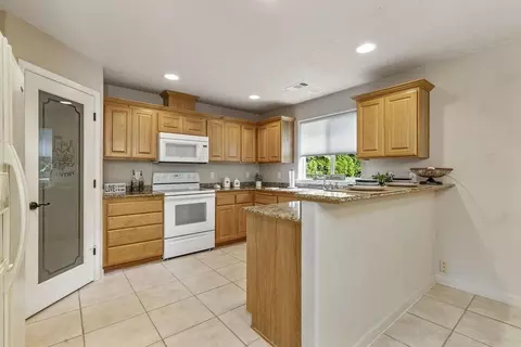 129 Glenwood Dr, Eagle Point, OR 97524 photo 9