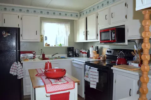 420 Montezuma, Macdoel, CA 96058 photo 7