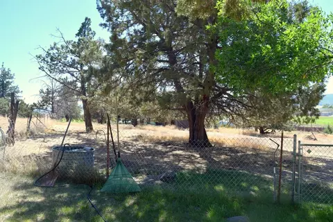 420 Montezuma, Macdoel, CA 96058 photo 20