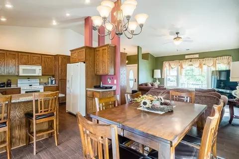 1053 Highlands Dr, Eagle Point, OR 97524 photo 16