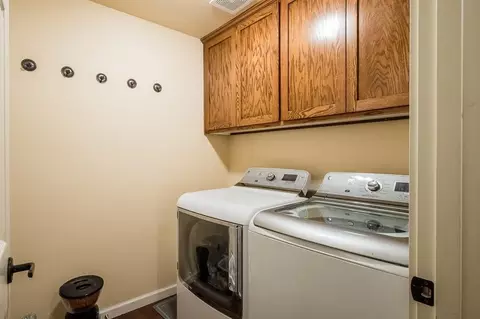 1053 Highlands Dr, Eagle Point, OR 97524 photo 17