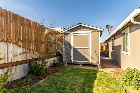 931 Sellwood Dr, Eagle Point, OR 97524 photo 7