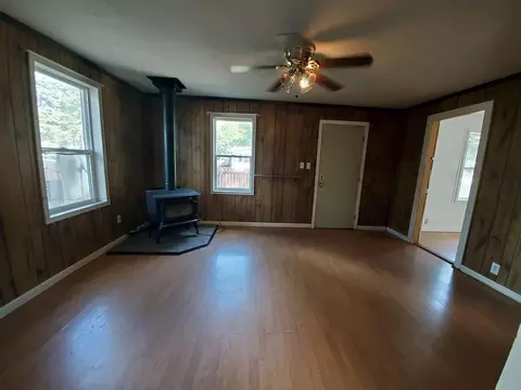 622 S 3rd Ave, Chiloquin, OR 97624 photo 9