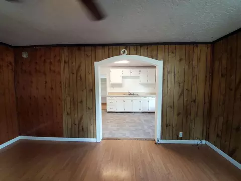 622 S 3rd Ave, Chiloquin, OR 97624 photo 10