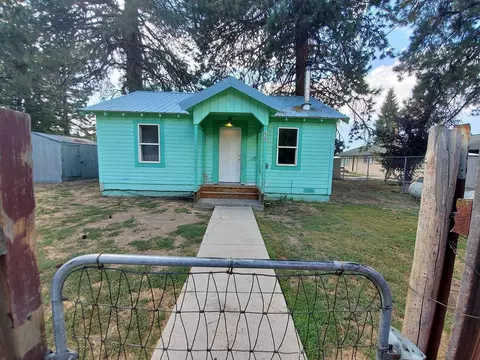 622 S 3rd Ave, Chiloquin, OR 97624 photo 4