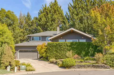 209 Ray St, Phoenix, OR 97535 photo 1