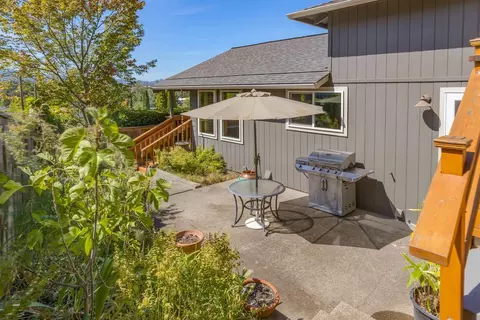 209 Ray St, Phoenix, OR 97535 photo 32