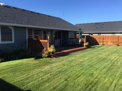 952 Stonewater Dr, Eagle Point, OR 97524 photo 21
