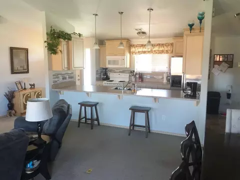 952 Stonewater Dr, Eagle Point, OR 97524 photo 7