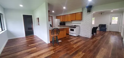347 E Fork Rd, Williams, OR 97544 photo 4