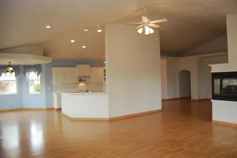 827 Ridgeway Ave, Central Point, OR 97502 photo 18