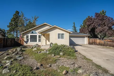 115 Mountain View Ct, Phoenix, OR 97535 photo 1