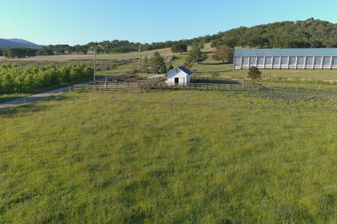 2176 Vilas Rd, Central Point, OR 97502 photo 3