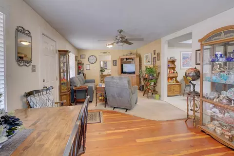 210 Loto St, Eagle Point, OR 97524 photo 5