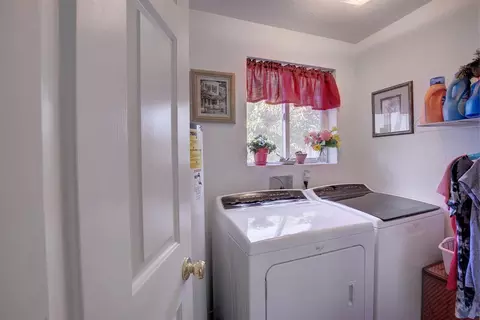 210 Loto St, Eagle Point, OR 97524 photo 22