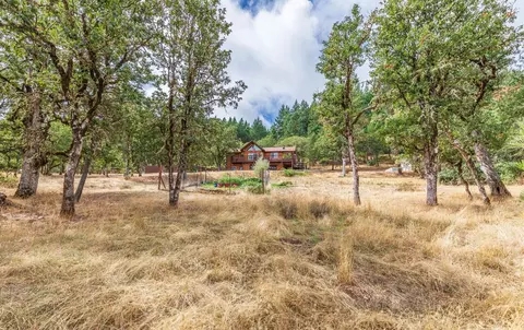 5787 Rogue River Dr, Eagle Point, OR 97524 photo 34